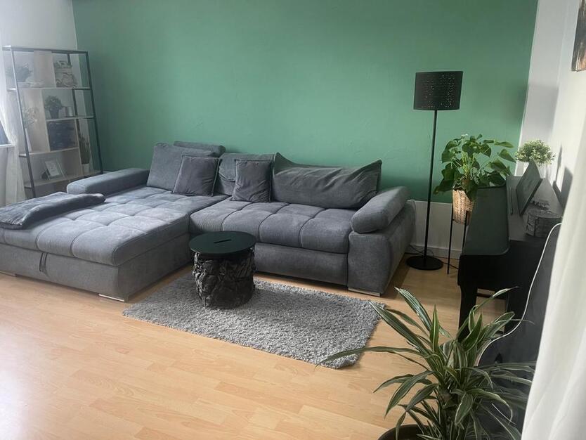 Schöne Wohnung in zentraler Lage im 1. OG - 3 ZKB