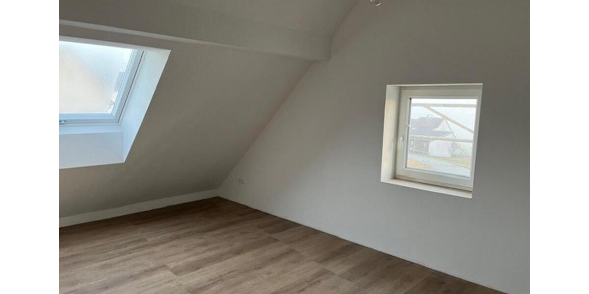 Maisonettenwohnung Königsheim - 4 Zimmer, 91 m&sup2;, 1.095&euro; | Angebot:24561257