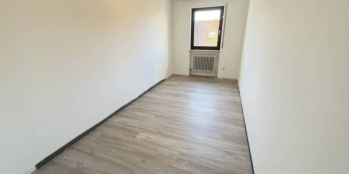 Reihenmittelhaus Neumarkt in der Oberpfalz Neumarkt - 5 Zimmer, 148 m&sup2;, 1.500&euro; | Angebot:25983201