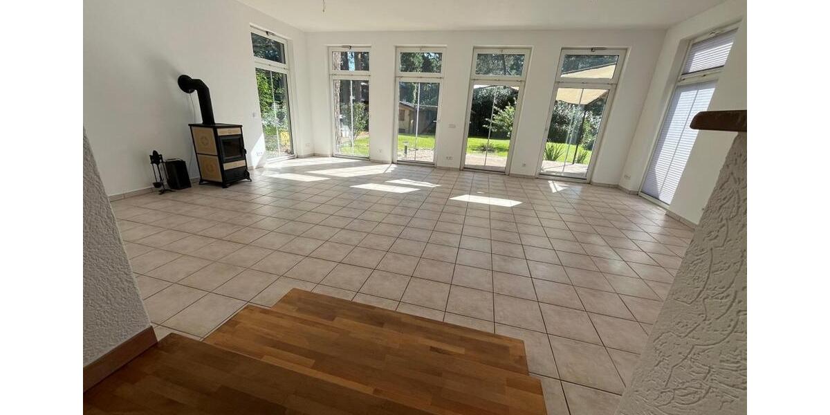 Einfamilienhaus Neuenhagen bei Berlin - 8 Zimmer, 212 m&sup2;, 2.950&euro; | Angebot:25049650