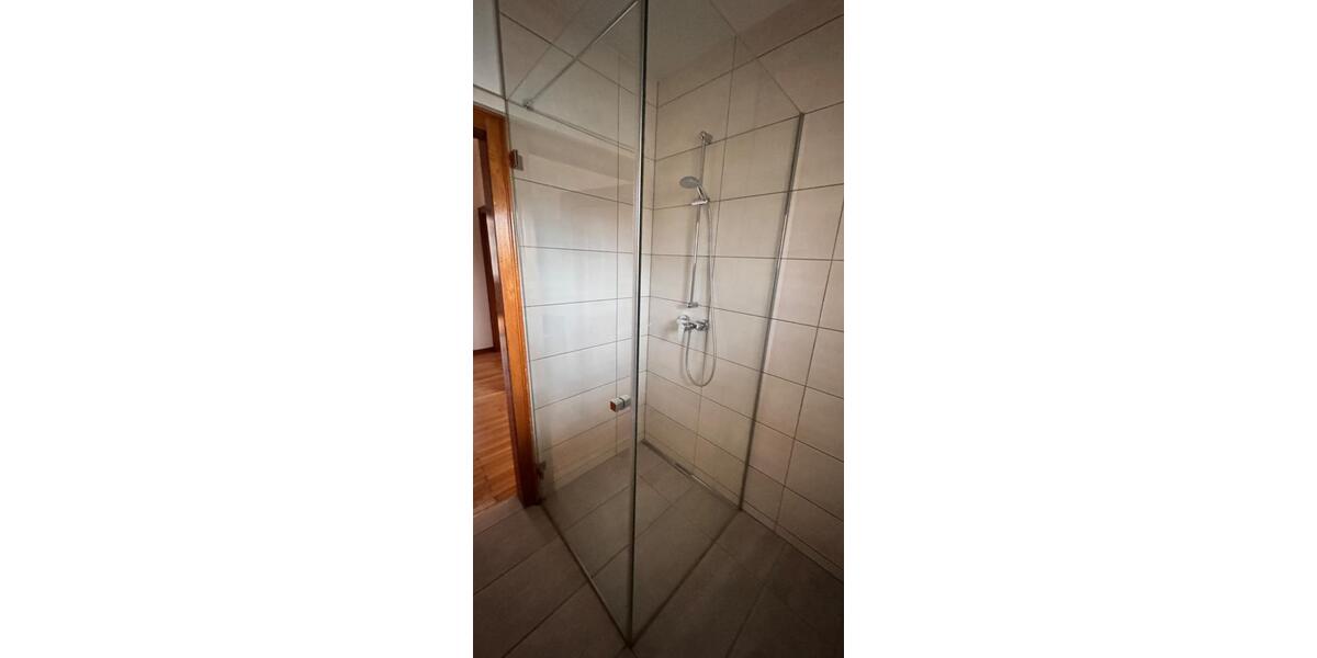 Etagenwohnung Schwalbach - 3 Zimmer, 90 m&sup2;, 880&euro; | Angebot:25124935