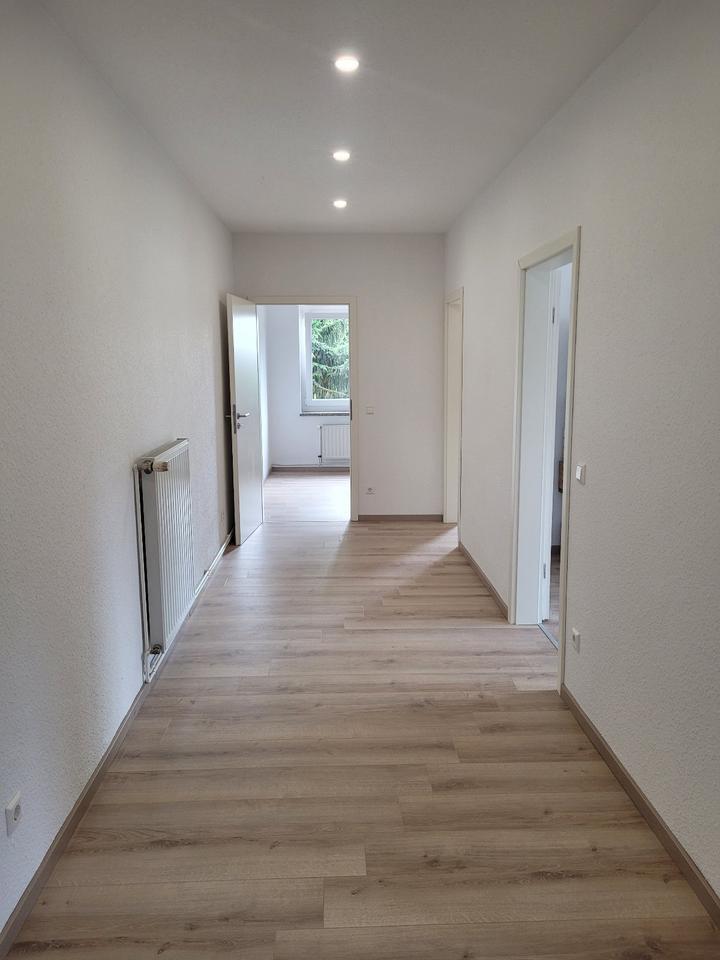 Schöne 3-Raum-Wohnung mit Stellplatz - Erstbezug