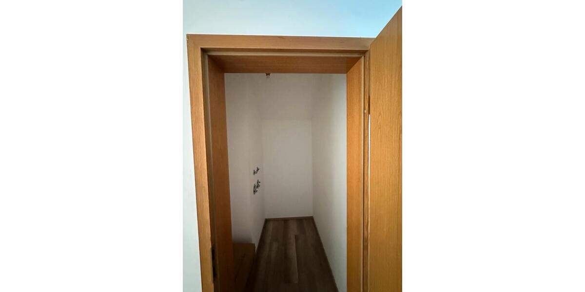 Dachgeschoßwohnung Meitingen - 3 Zimmer, 79 m&sup2;, 1.200&euro; | Angebot:24510991