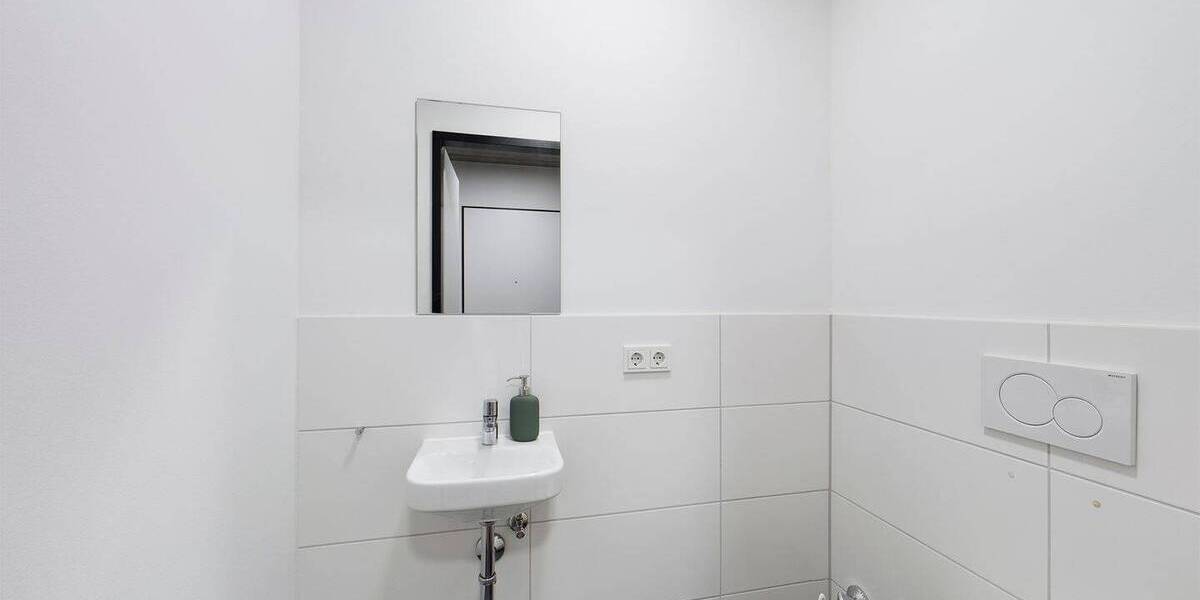 DIE ZIMMEREI | Möbliertes WG-Zimmer für Studierende und Azubis am Campus Deutz | Shared Bude 1 zimmer