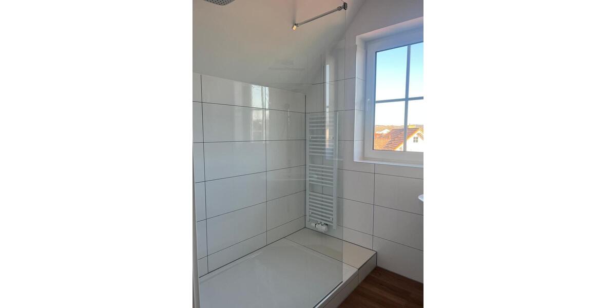 Dachgeschoßwohnung Rentweinsdorf - 2 Zimmer, 50 m&sup2;, 570&euro; | Angebot:25839201