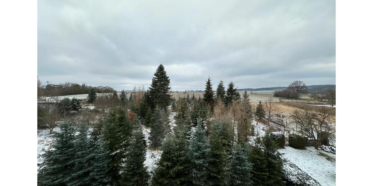 Wohnung mit Blick ins Grüne 85 qm 2 Zimmer u. großes Wohnzimmer 3 zimmer