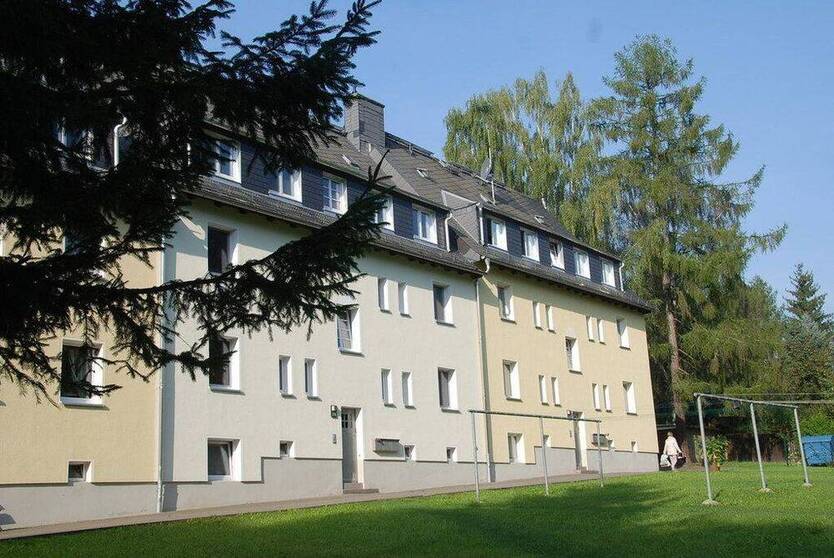 Wunderschöne AltbauWohnung mit 2 Bädern und Balkon