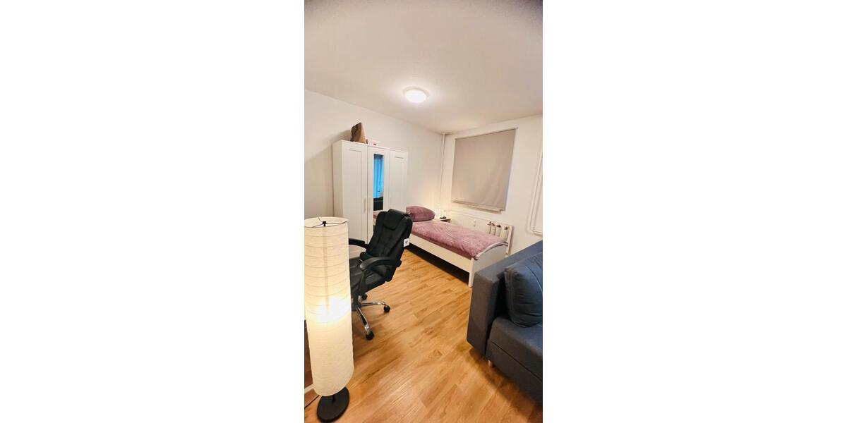 Schöne 1-Zimmer-Wohnung mit Balkon zu vermieten in Erfurt 1 zimmer