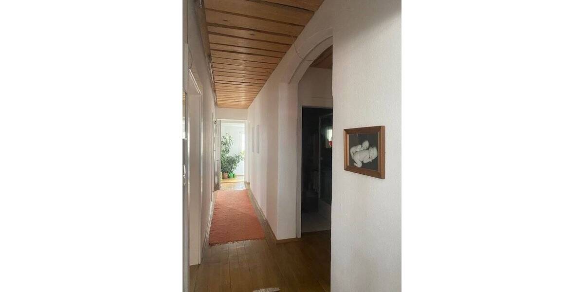 Etagenwohnung Straubing Kagers - 5 Zimmer, 150 m&sup2;, 1.200&euro; | Angebot:26763649