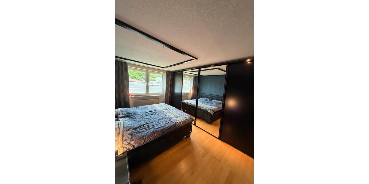 Dachgeschoßwohnung Saarburg - 5 Zimmer, 156 m&sup2;, 1.400&euro; | Angebot:26489746