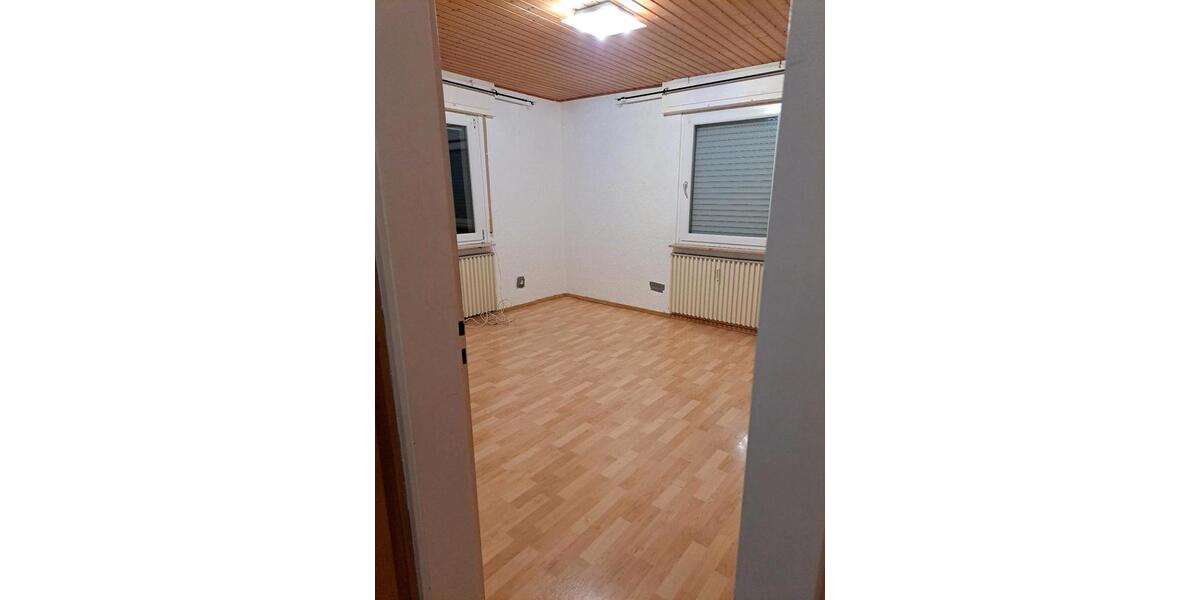 in schaafheim.3 zimmer wochnug.zu wermieten 3 zimmer