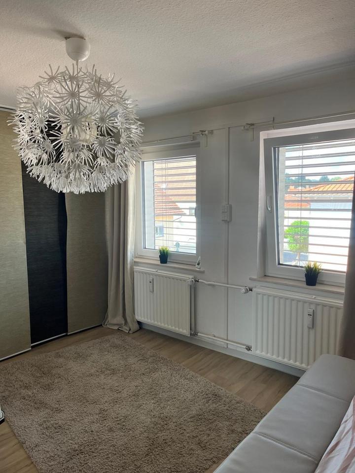 komplett neu renovierte 4 Zimmer DG-Wohnung in Sontra Innenstadt