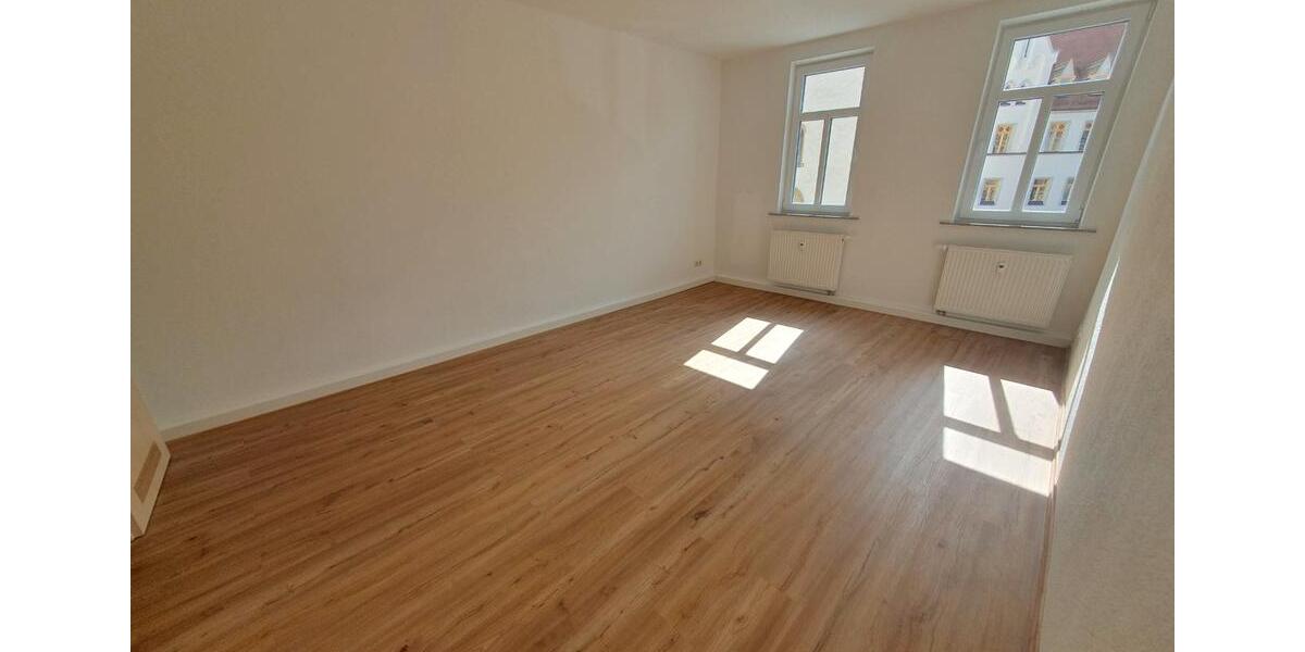 Etagenwohnung Eisenberg - 2 Zimmer, 76 m&sup2;, 570&euro; | Angebot:26197246