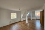 Dachgeschoss-FAN`s aufgepasst! Klein, aber fein. 2-Zimmer-Whg