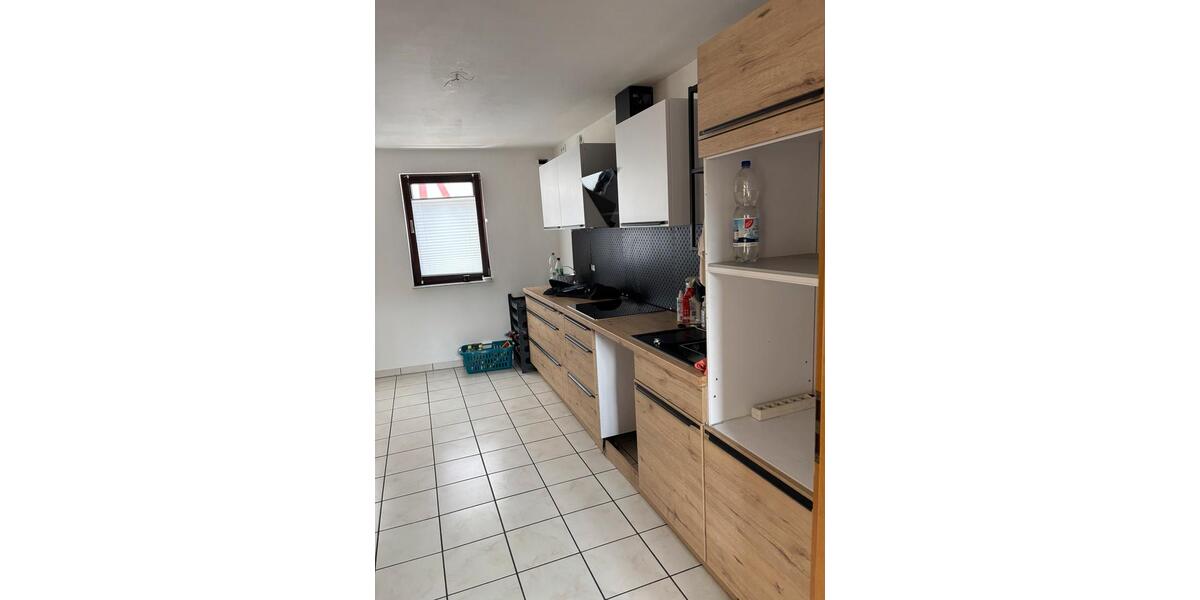 Etagenwohnung Wachtberg - 4 Zimmer, 100 m&sup2;, 1.150&euro; | Angebot:26408173