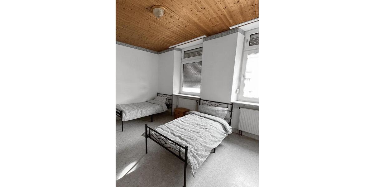 Wohnen auf Zeit Neustadt an der Weinstraße Diedesfeld - 10 Zimmer, 220 m&sup2;, 450&euro; | Angebot:26073720