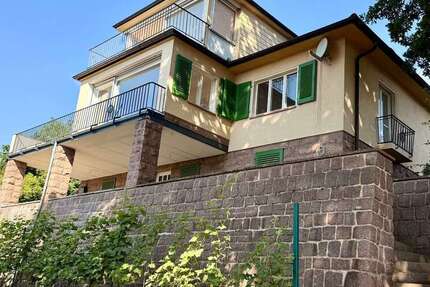 Wohnung Radebeul - 7 Zimmer, 250 m&sup2;, 2.500&euro; | Angebot:26982497