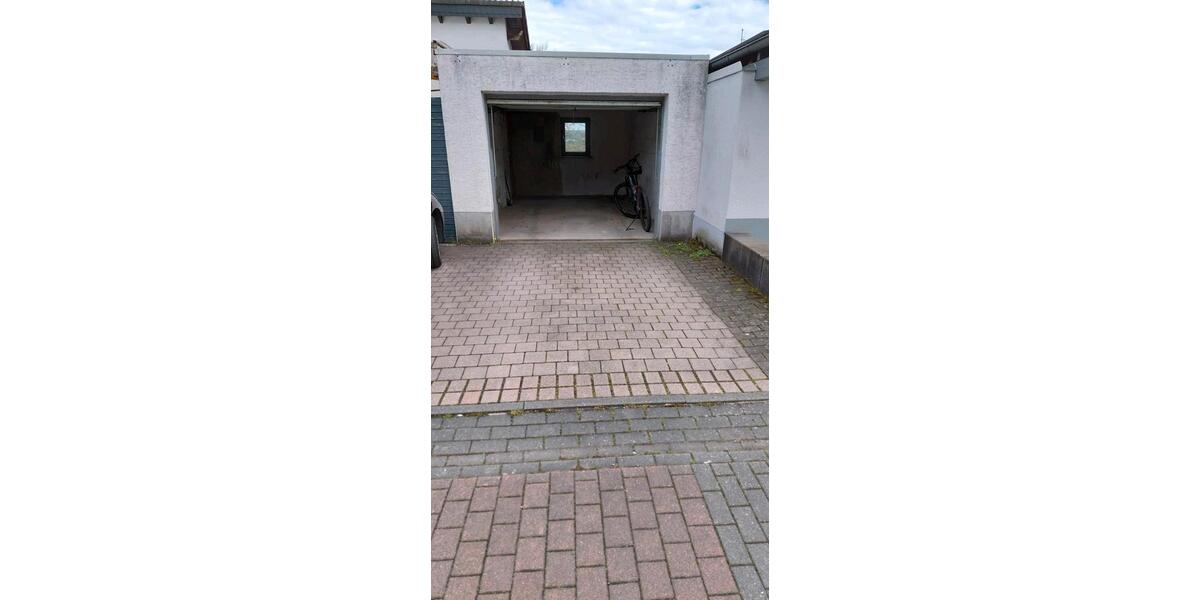 Erdgeschoßwohnung Wettenberg - 5 Zimmer, 160 m&sup2;, 1.490&euro; | Angebot:26235611