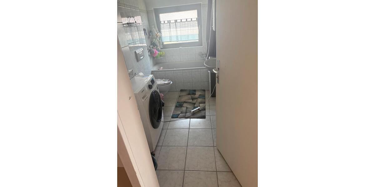 Dachgeschoßwohnung Neuhausen ob Eck - 3 Zimmer, 71 m&sup2;, 1.000&euro; | Angebot:26577694