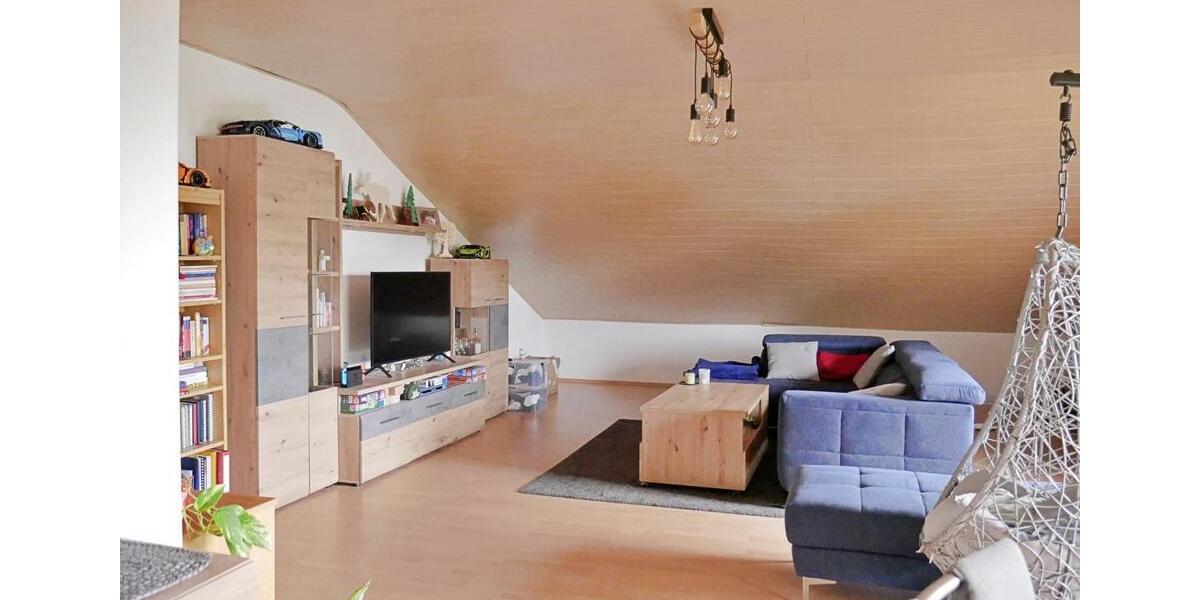 Dachgeschoßwohnung Munster - 3 Zimmer, 90 m&sup2;, 749&euro; | Angebot:26003313