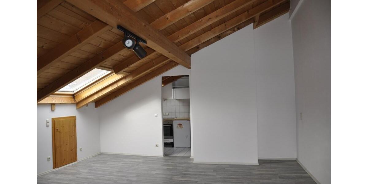 Dachgeschoßwohnung Bad Feilnbach - 2 Zimmer, 47 m&sup2;, 590&euro; | Angebot:24852121