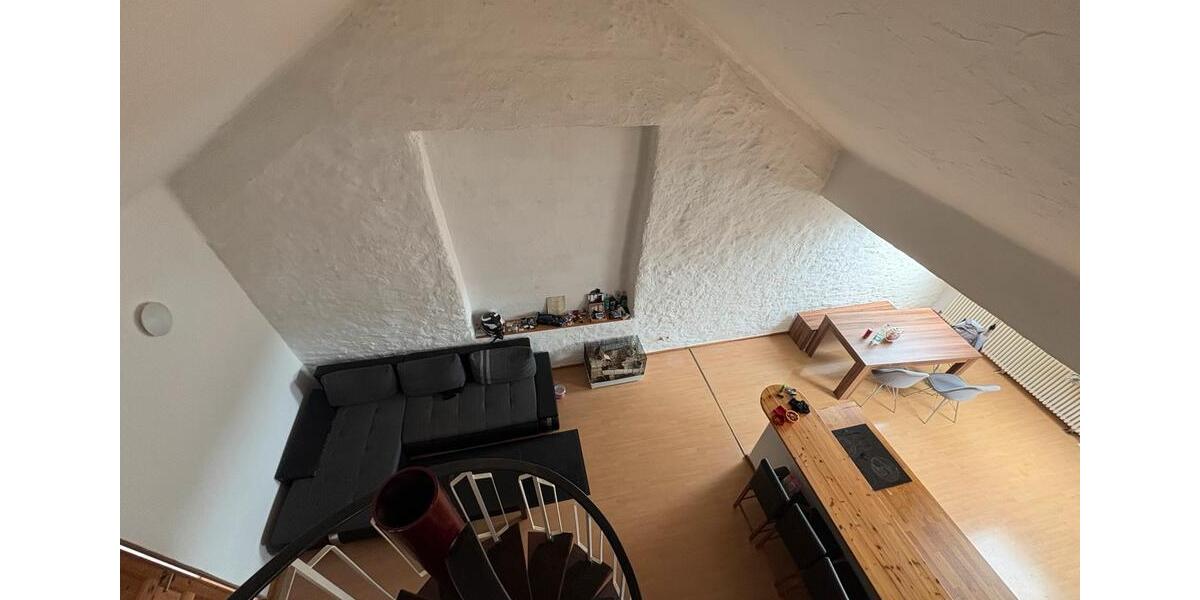 Dachgeschoßwohnung Merzig - 2.5 Zimmer, 100 m&sup2;, 650&euro; | Angebot:25099923