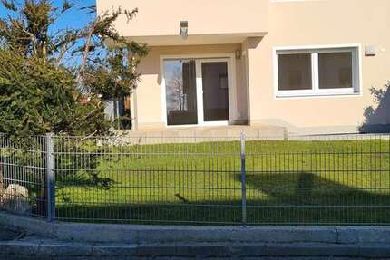 Haus zum Mieten in Lenting 1.860 € 160 m²