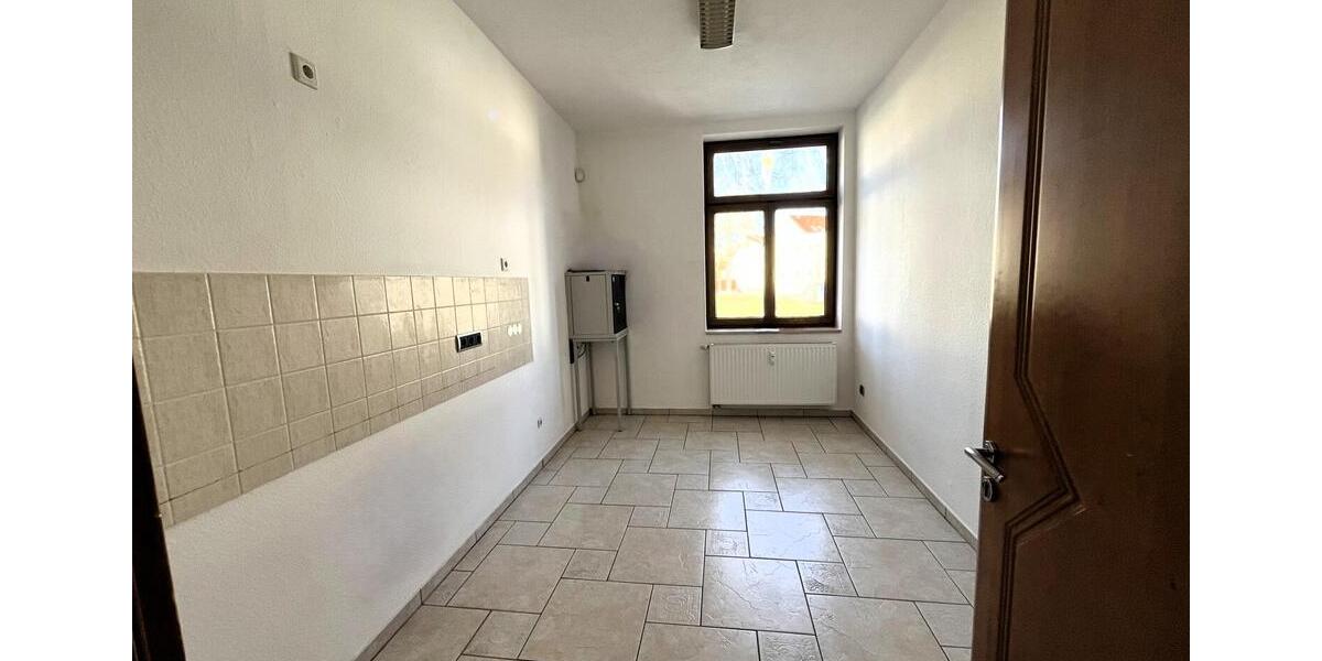 Erdgeschoßwohnung Schönebeck (Elbe) - 4 Zimmer, 135 m&sup2;, 1.350&euro; | Angebot:25900172