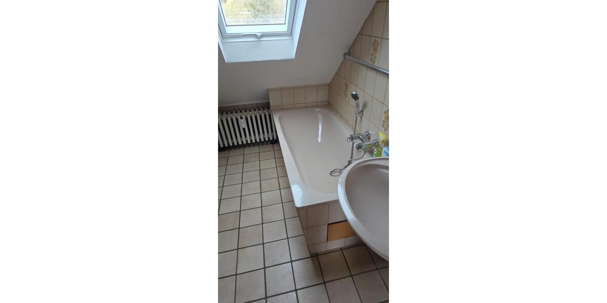 Dachgeschoßwohnung Hermeskeil - 3 Zimmer, 110 m&sup2;, 700&euro; | Angebot:26023348