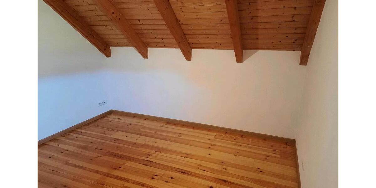 Haus mit EBK, Wintergarten, Balkon, Terrasse und Garten 8 zimmer