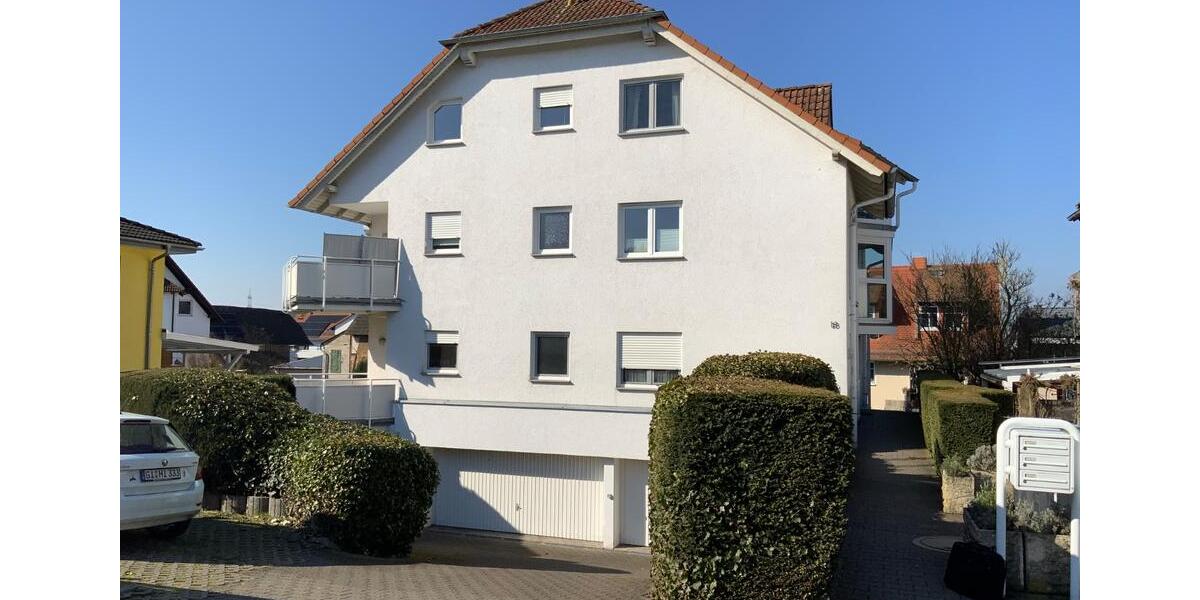 Dachgeschoßwohnung Alsfeld - 3.5 Zimmer, 97 m&sup2;, 1.200&euro; | Angebot:26050748