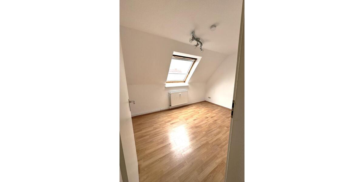 Dachgeschoßwohnung Barth - 2 Zimmer, 30 m&sup2;, 330&euro; | Angebot:24841242