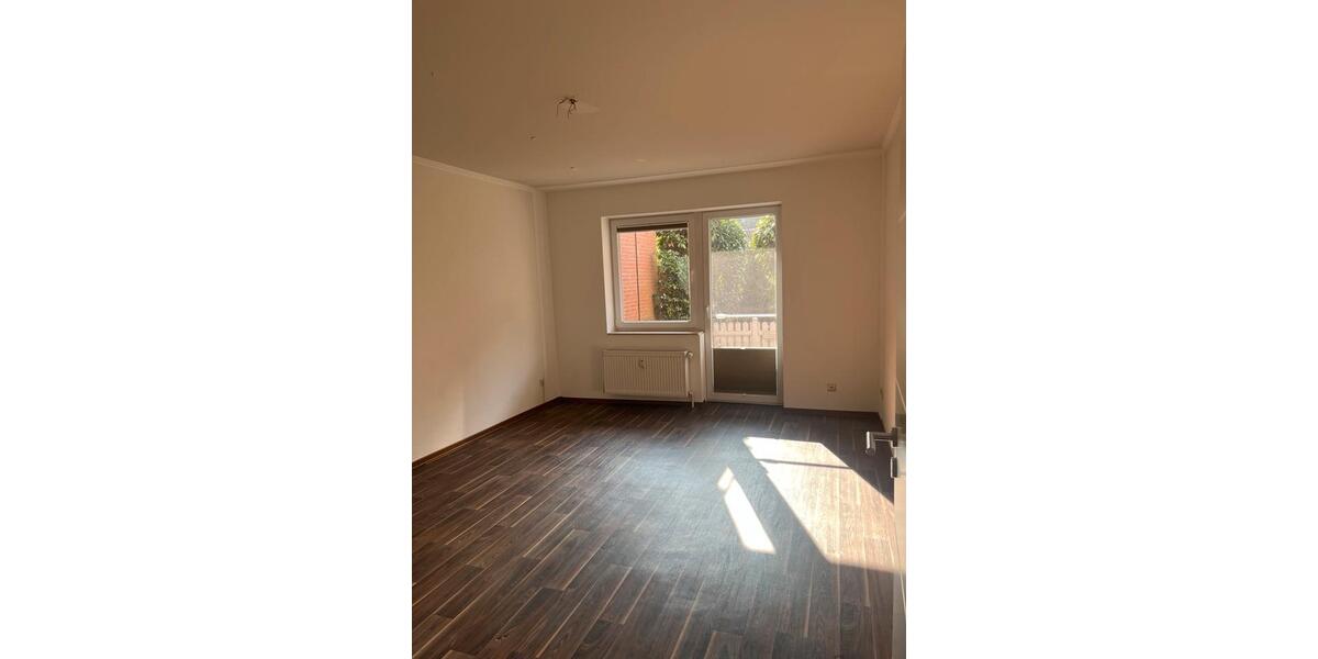 Erdgeschoßwohnung Oldenburg Kreyenbrück - 3 Zimmer, 66 m&sup2;, 1.200&euro; | Angebot:25258132