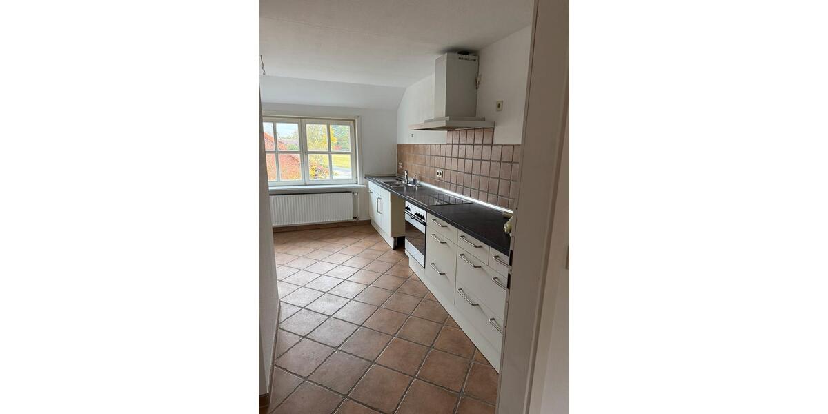 Etagenwohnung Winsen (Luhe) - 3 Zimmer, 100 m&sup2;, 1.300&euro; | Angebot:26648701