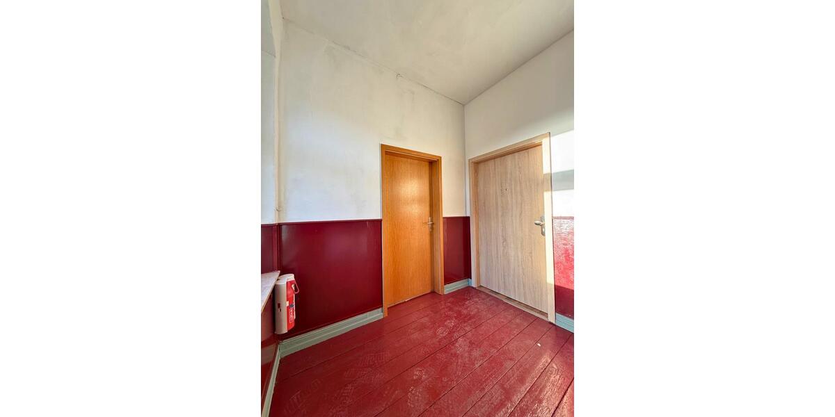Etagenwohnung Meinerzhagen - 3 Zimmer, 100 m&sup2;, 1.000&euro; | Angebot:24330086