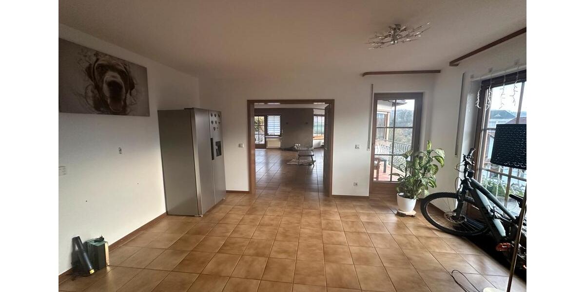 Etagenwohnung Irrel - 6 Zimmer, 171 m&sup2;, 1.400&euro; | Angebot:24995761