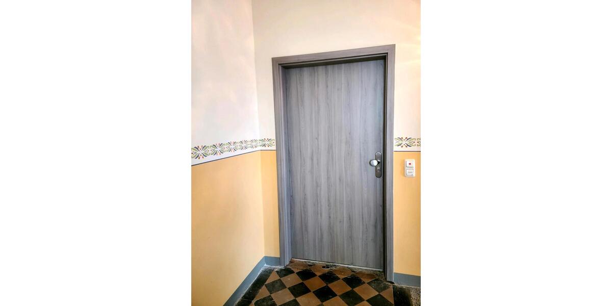 Hochparterre Limbach-Oberfrohna Oberfrohna - 2 Zimmer, 58 m&sup2;, 350&euro; | Angebot:26674391
