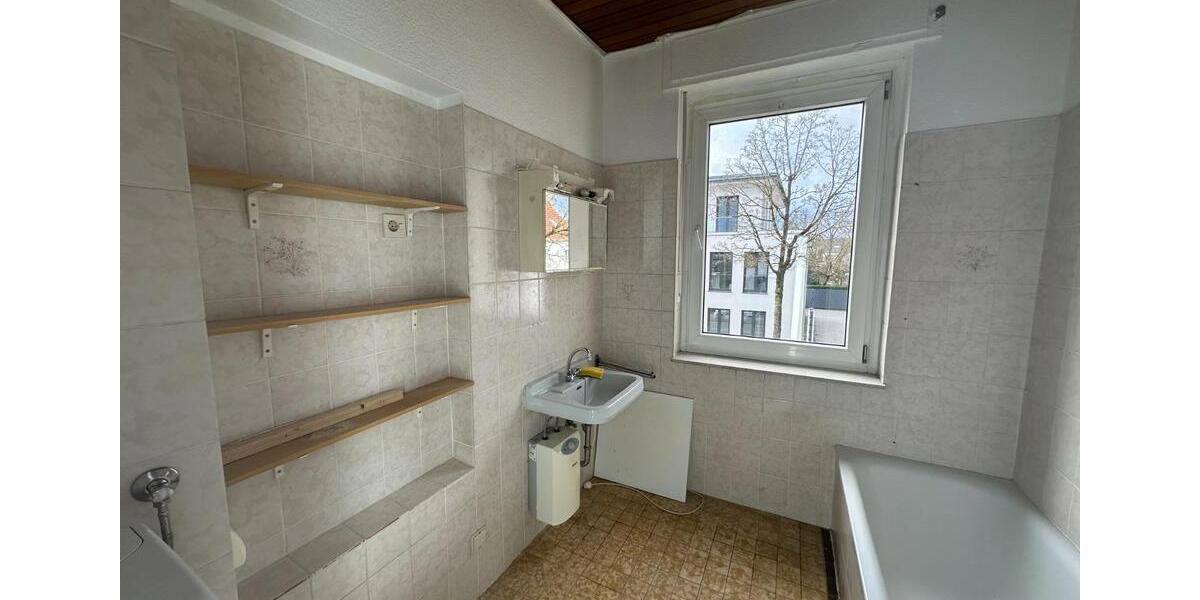 Etagenwohnung Bad Lippspringe - 3 Zimmer, 79 m&sup2;, 650&euro; | Angebot:25204274