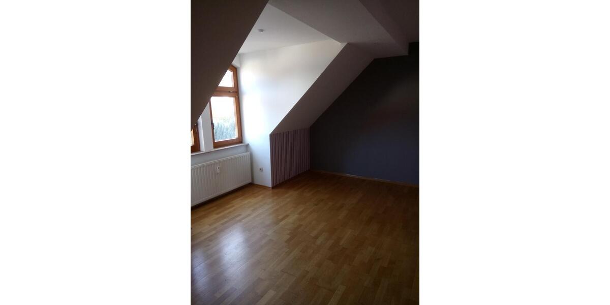 Dachgeschoßwohnung Waldkappel - 5 Zimmer, 83 m&sup2;, 450&euro; | Angebot:24637053