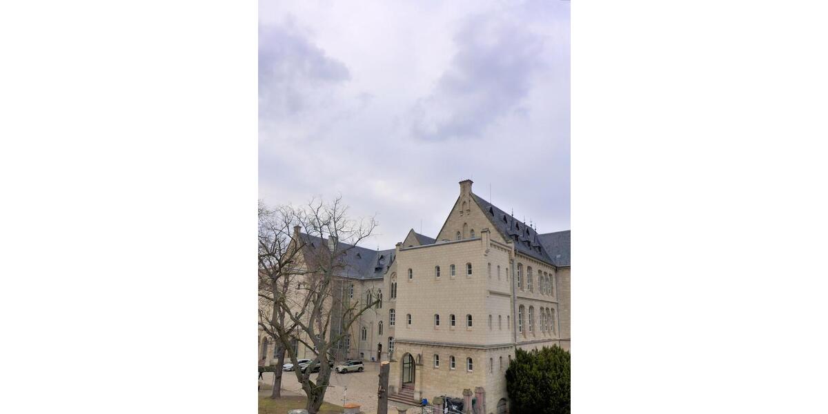 Etagenwohnung Sondershausen - 4 Zimmer, 98 m&sup2;, 787&euro; | Angebot:26234092