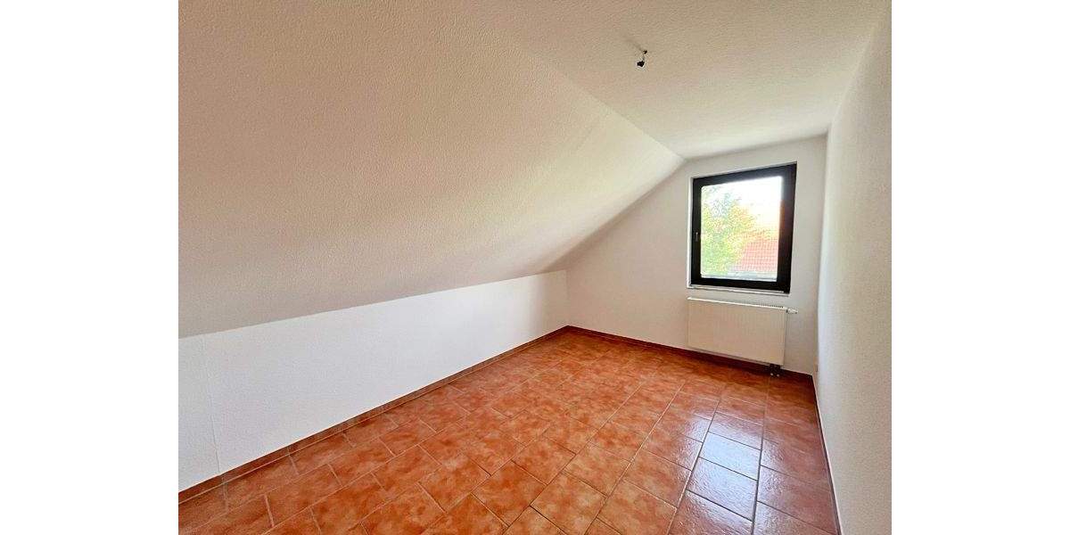 Mehrfamilienhaus, Wohnhaus Grimma Wetteritz - 4 Zimmer, 110 m&sup2;, 1.000&euro; | Angebot:24812405