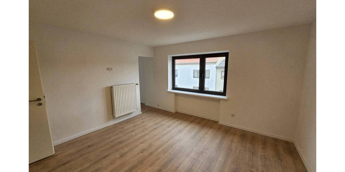 Etagenwohnung Schiffweiler - 3 Zimmer, 61 m&sup2;, 650&euro; | Angebot:26627743