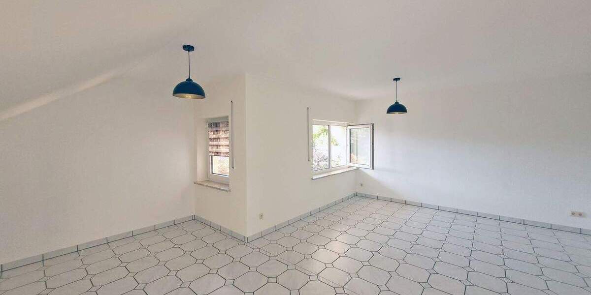 Etagenwohnung Neuenstein Mühlbach - 3 Zimmer, 93 m&sup2;, 600&euro; | Angebot:25939490