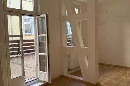 Wohnung Erfurt - 5 Zimmer, 140 m&sup2;, 1.800&euro; | Angebot:24717600
