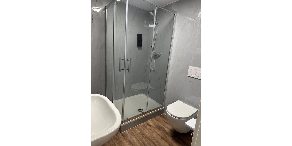 Wohnen auf Zeit Ichenhausen - 8 Zimmer, 35 m&sup2;, 30&euro; | Angebot:24478973