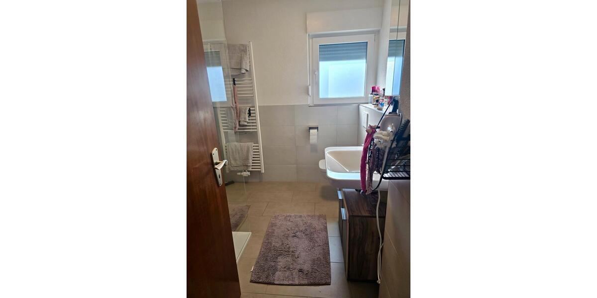 Erdgeschoßwohnung Oberderdingen - 4 Zimmer, 110 m&sup2;, 1.250&euro; | Angebot:26024467