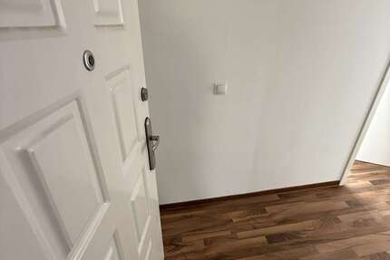 Wohnung Ludwigshafen am Rhein - 2 Zimmer, 73 m&sup2;, 876&euro; | Angebot:26567579