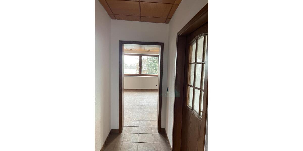 Dachgeschoßwohnung Mönchengladbach - 2 Zimmer, 70 m&sup2;, 690&euro; | Angebot:24454370