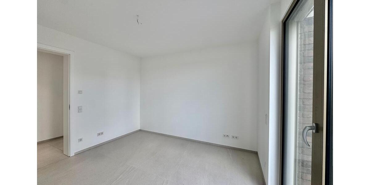 Einfamilienhaus Maintal - 4 Zimmer, 202 m&sup2;, 3.990&euro; | Angebot:26001612