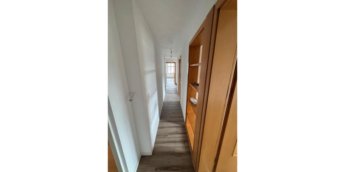 Etagenwohnung Hechingen - 5 Zimmer, 122 m&sup2;, 1.250&euro; | Angebot:26639135